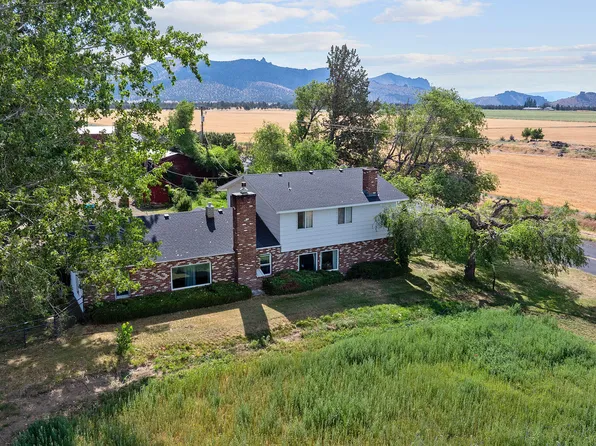 3422 SW Park Ln, Culver, OR 97734