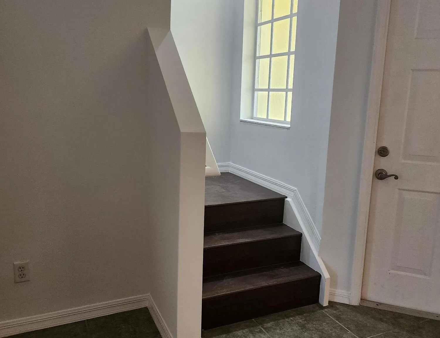 2 bed, 2.5 bath, 1293 sqft, $2,600 — Photo 2