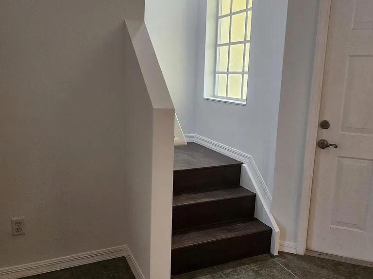6909 Blue Skies Dr — Photo 2