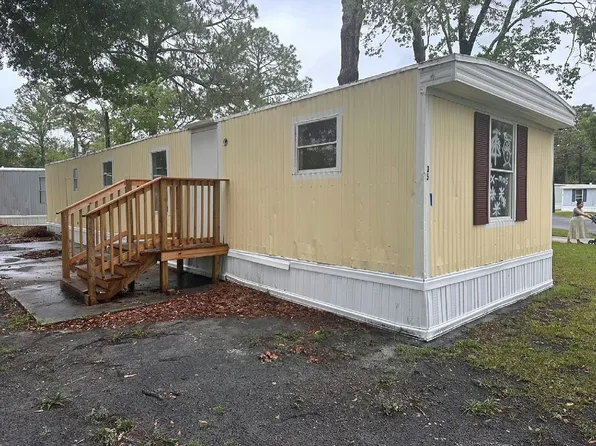 10166 103rd St #35, Jacksonville, FL 32210