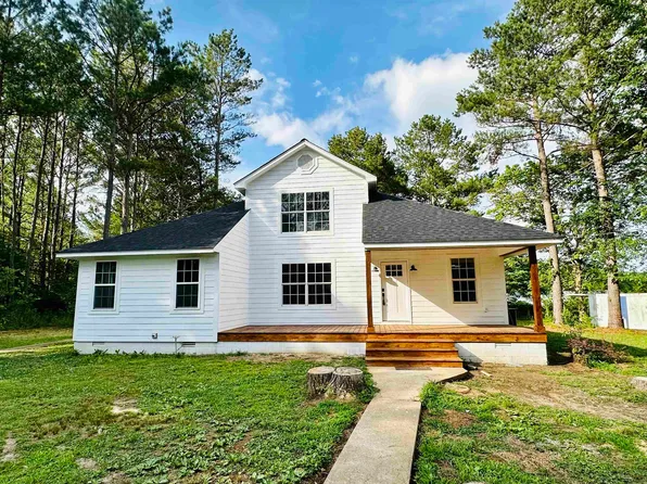 300 Gilchrist Stantonville Rd, Adamsville, TN 38310