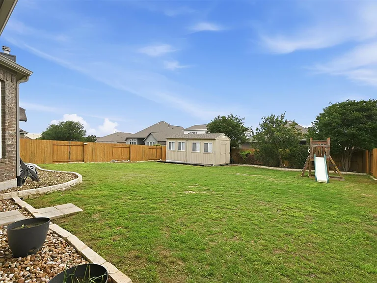 311 Tangerine Dr — Photo 32