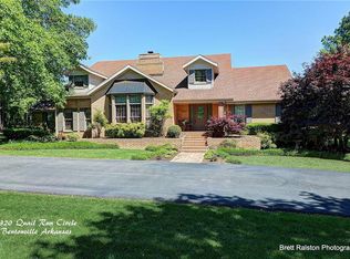 1320 Quail Run Cir, Bentonville, AR 72712