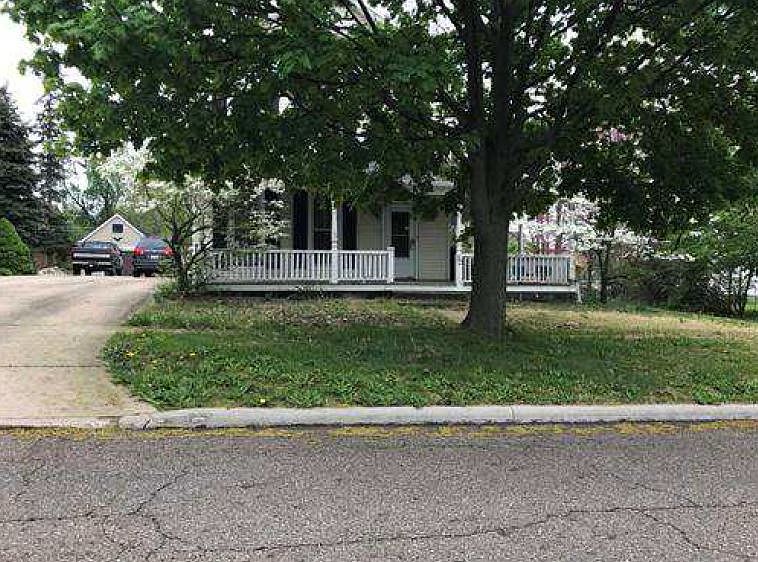 1st image of 30 Woodrow Ave