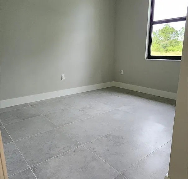 758 Worth Ave S — Photo 13