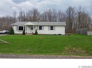 4504 Congdon Rd, Williamson, NY 14589