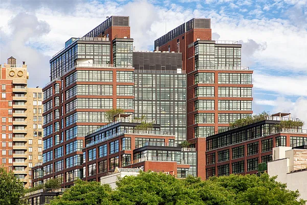 Sold by Douglas Elliman | media 8