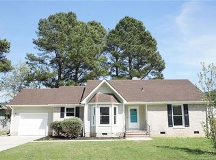 545 Blackbird Rd, Fayetteville, NC 28314