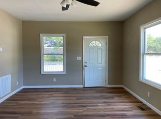 101 Gordon St, Clinton, SC 29325