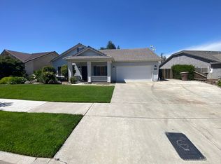1158 Dolcetto Ct, Tulare, CA 93274