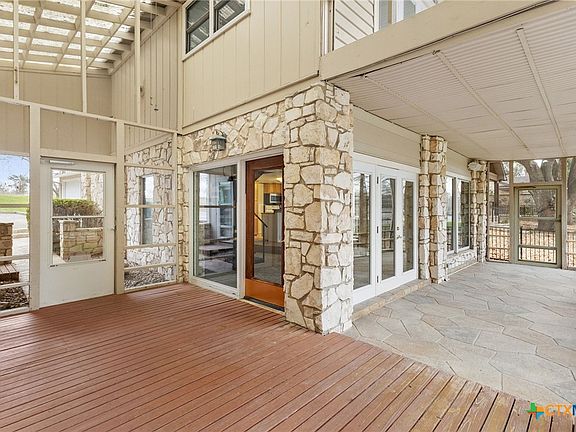 5th image of 92 Turtle Ln