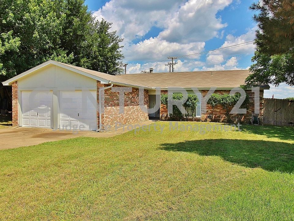 1st image of 601 Raywood Dr