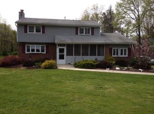 71 Uncle Petes Rd, Hamilton, NJ 08691