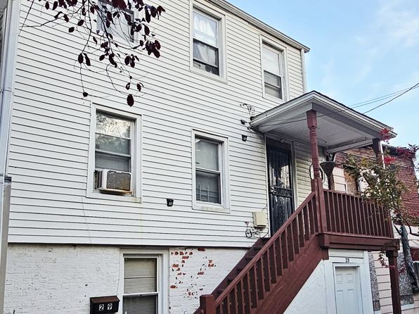 29 Monroe Ave