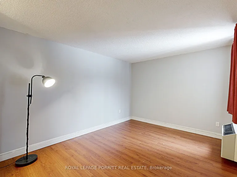 3835 Lake Shore Blvd W #104 — Photo 36