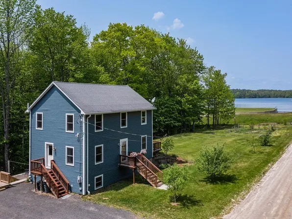 4 Highland Rd, Williamsburg, MA 01096