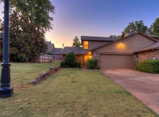 105 Woodbridge Cir, Edmond, OK 73012