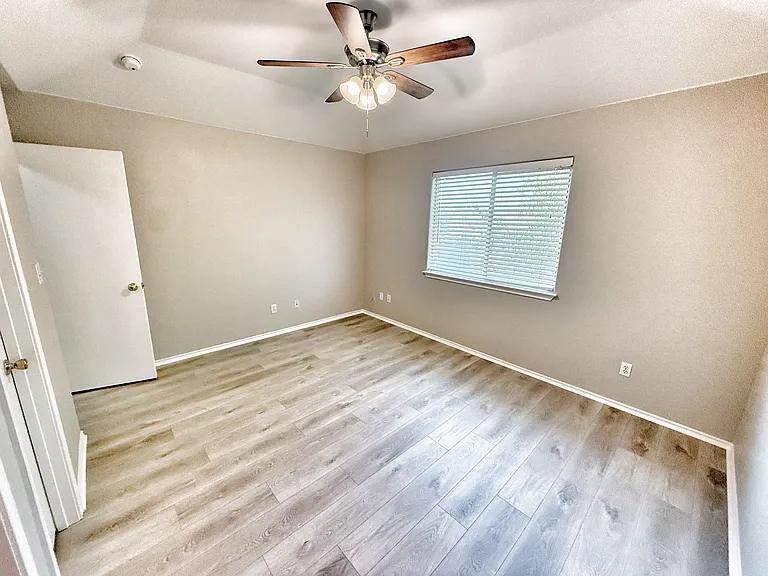 2754 FM 1044 — Photo 11