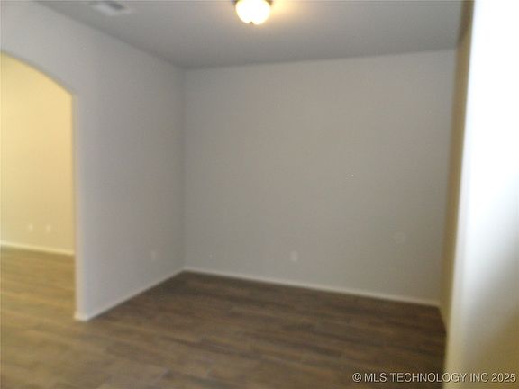 5th image of 3808 N 33rd St