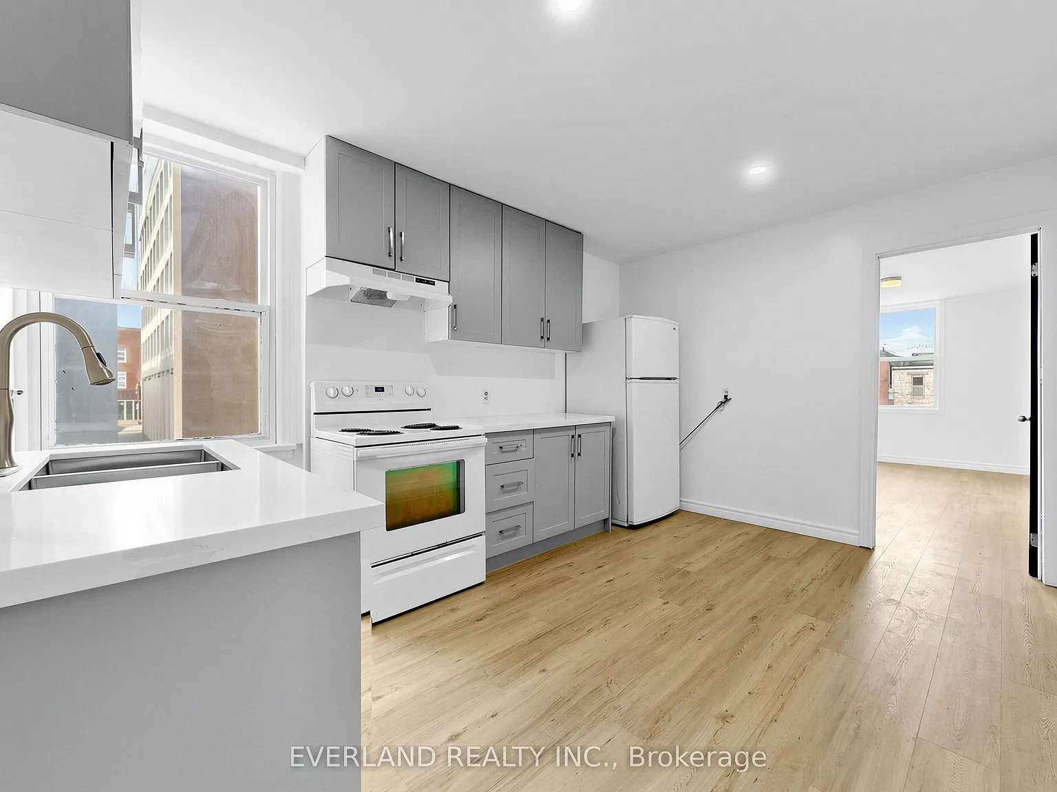 2 bed, $2,150 — Photo 2