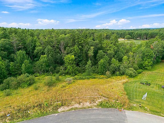 5th image of 98 Fieldstone Drive