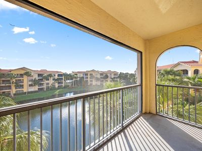 100 Uno Lago Drive #404, Juno Beach, FL, 33408