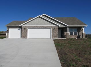 1966 Middle Crk, Detroit Lakes, MN 56501