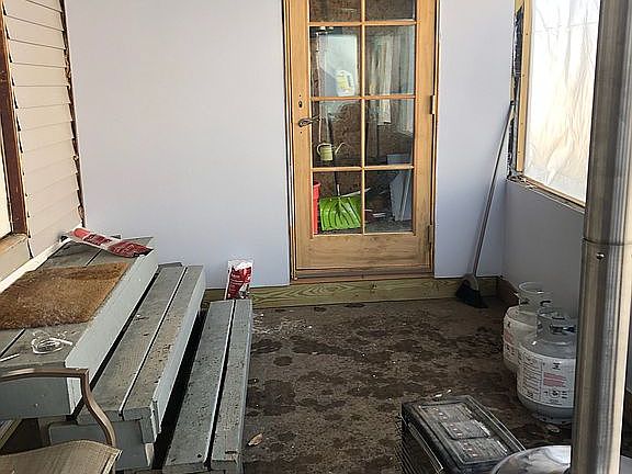 4th image of 88 Leisure Ln