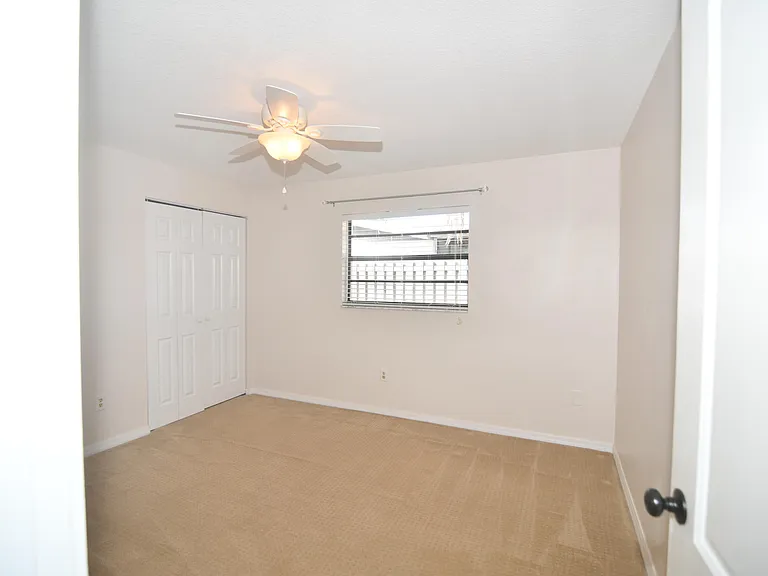 405 Sparrow Dr — Photo 18