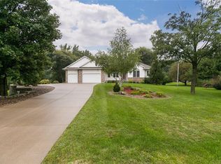 655 S Troy Rd, Robins, IA 52328