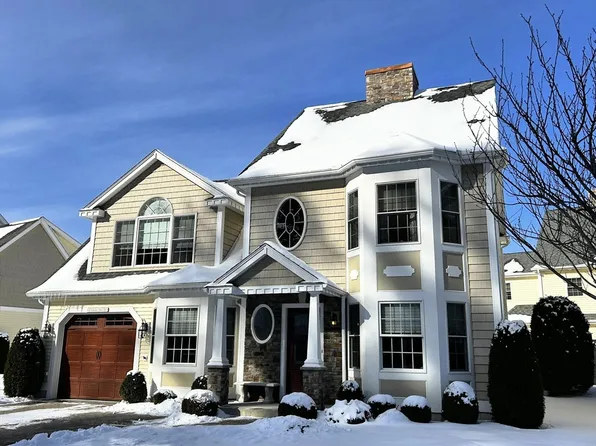 31 Yorkshire Drive Ext #83, Tewksbury, MA 01876