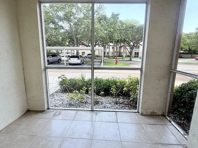 9955 Westview Dr #218 — Photo 24