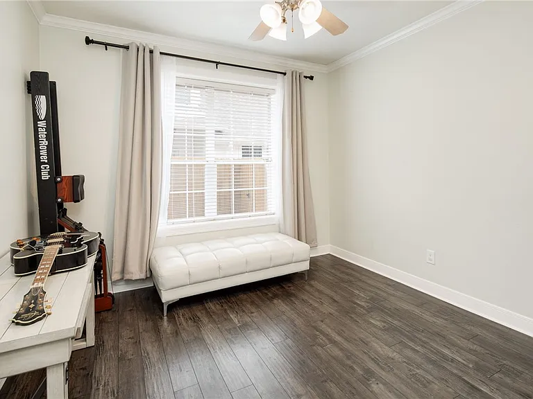 1605 Ethic Ln — Photo 20