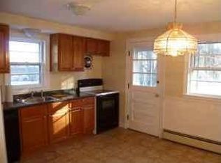 10 Park Ave, Middleton, MA 01949