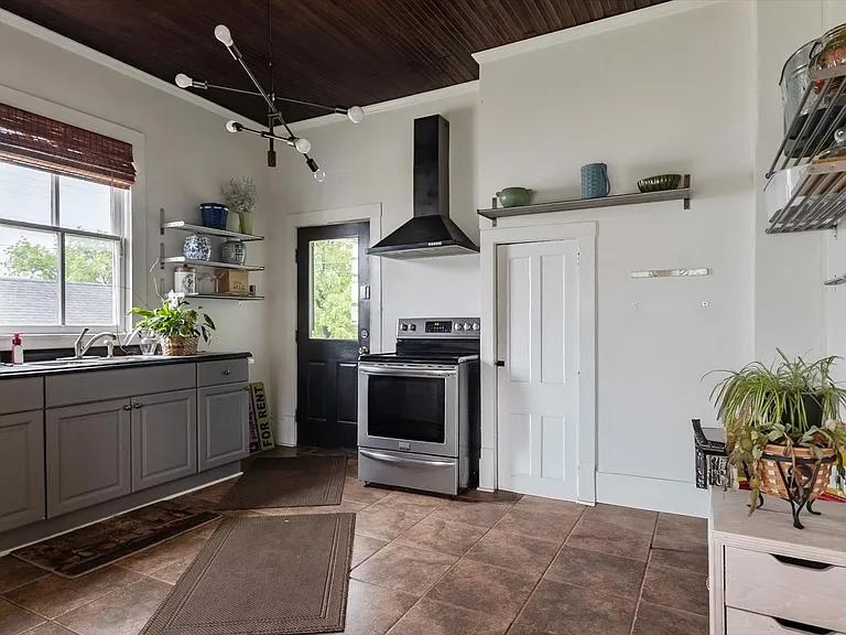 309 2nd Ave NW — Photo 32