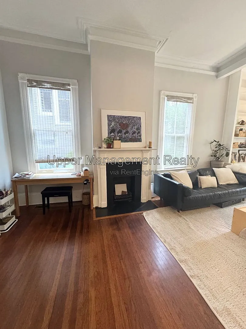 3 bed, 2.0 bath, 1800 sqft, $3,600 — Photo 4