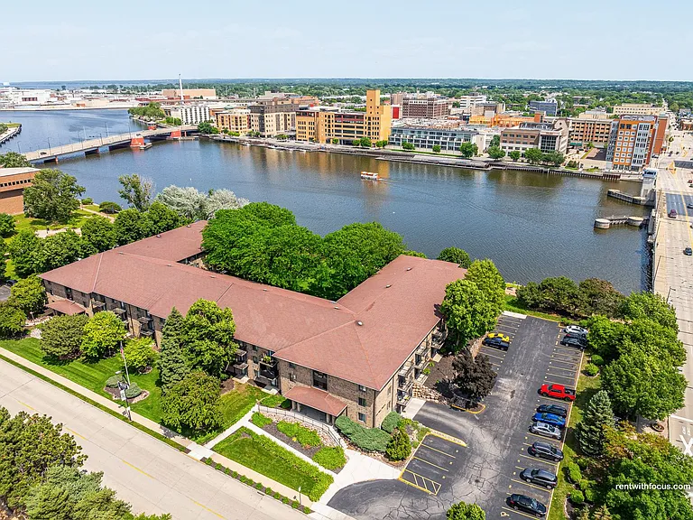 The Edge Community - 100 W. Walnut St. — Photo 24