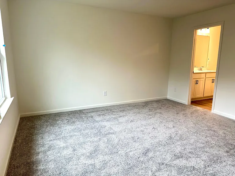 195 Parker Ln — Photo 16