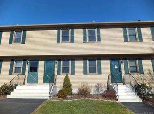 84 Village Ln, Branford, CT 06405
