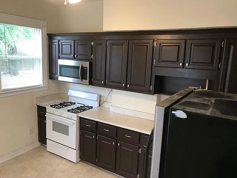 3102 E Marshall St — Photo 9