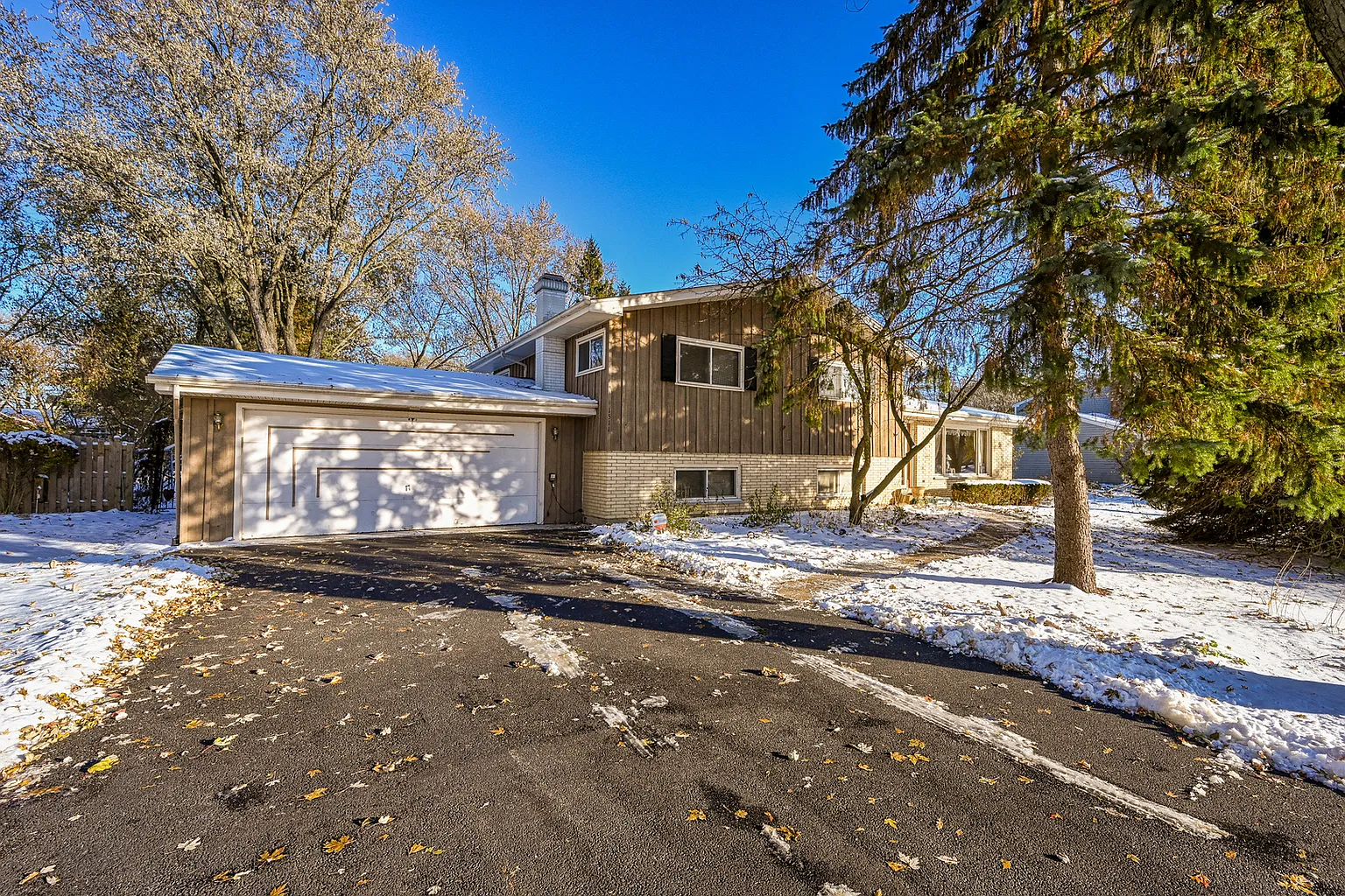 1511 Lorraine Rd photo 1
