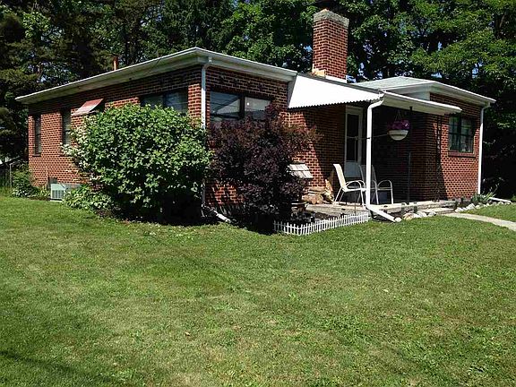 2nd image of 2904 Boas St