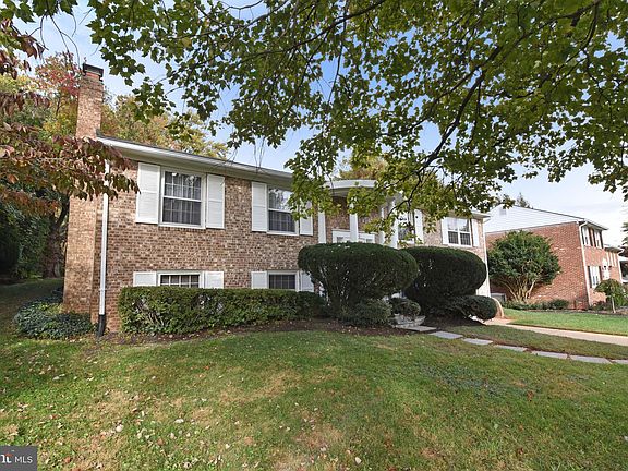 2nd image of 7820 Birnam Wood Dr