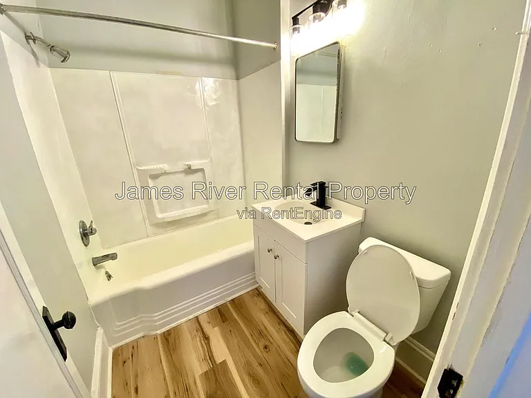 1003 Floyd St #3 — Photo 5