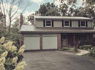 8995 Robinson Ct, Prairie, OH 43119