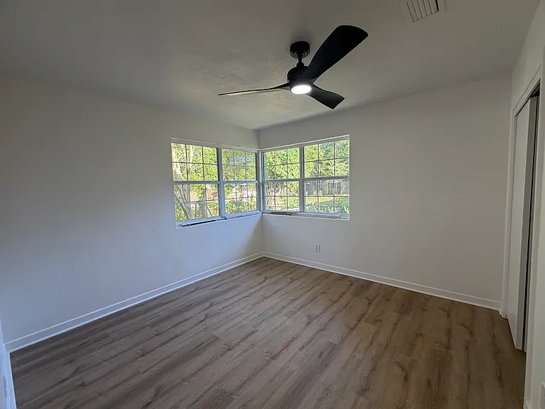 1006 Trenton Dr — Photo 8