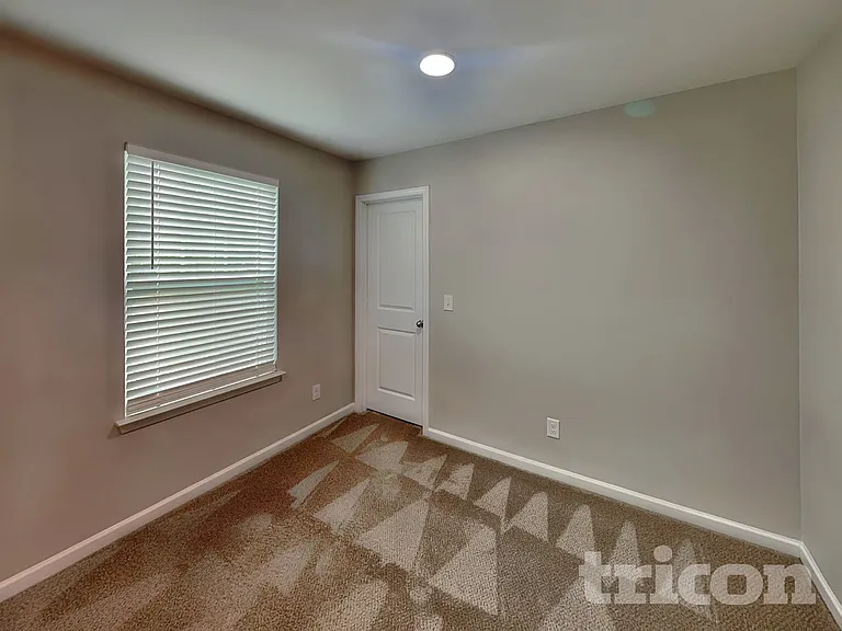 10020 Porta Ferry Dr — Photo 11