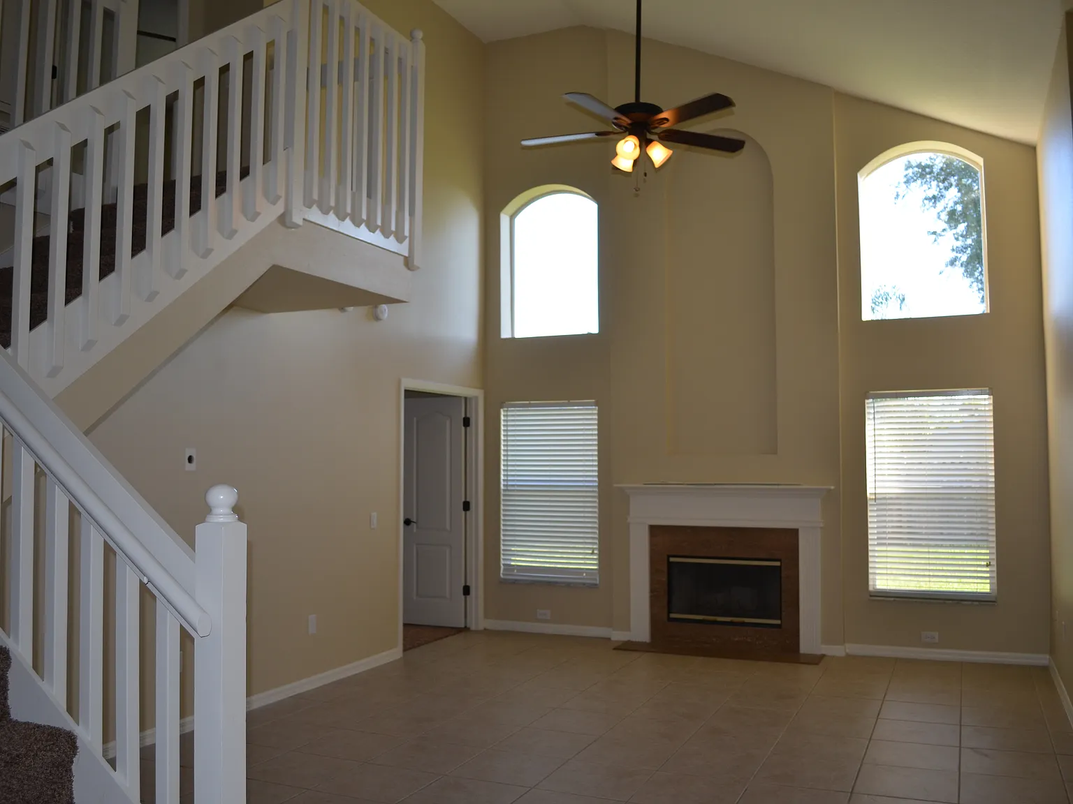 Upgrades Galore! Fenced! — Photo 3