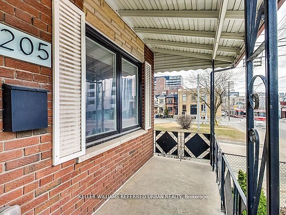 3rd image of 205 Bathurst St