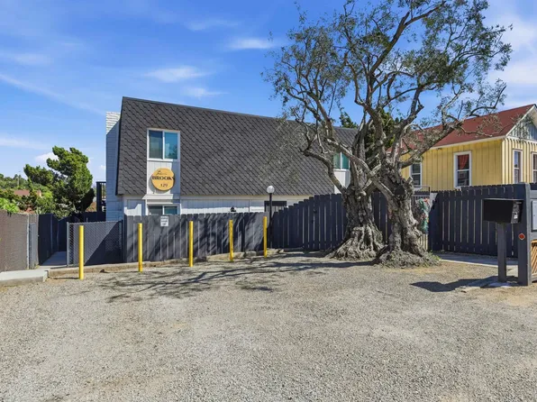 329 N Pico Ave, Fallbrook, CA 92028